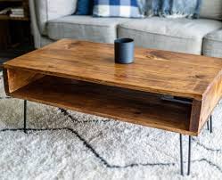Rustic Wood Coffee Table With Industrial Hairpin Legs In 2020 Coffee Table Wood Wood Coffee Table Rustic Hairpin Leg Coffee Table