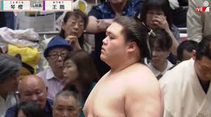 「大金だ」大関・琴櫻を撃破で平幕力士が小脇に抱えた“分厚すぎる報酬”に騒然「一体いくらよ？」（ABEMA TIMES）