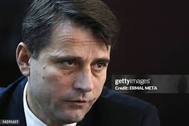 834 Shuttle Run Stock Photos, High-Res Pictures, and Images