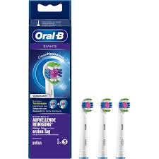 La marque propose toute une gamme de brosses à dents à choisir en fonction de ses besoins. Oral B Oral B 3d White Cleanmaximiser Tete Brosse A Dent Electrique Blanc