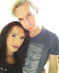 ❤️ 9 ANOS ❤️ Hoje 5 de Outubro 2022, completamos um novo ciclo, uma nova  etapa, um novo amor. Quero sempre estar a seu lado. 💗 Te amo baby 💗