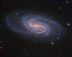 Esta galaxia espiral barrada pertenece a la constelación de cáncer y se ve como una versión más pequeña de la vía láctea. 900 Ideas De Space Nebulosas Astronomia Cosmos