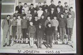 Stéphane, tout juste arrivé de. Photo De Classe Avec M Goulet De 1965 Ecole Saint Joseph Le Mele Sur Sarthe Copains D Avant