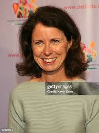 615 Pamela Elizabeth Photos & High Res Pictures