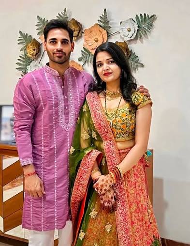 Bhuvneshwar Kumar and his wife ❤️🥰 #BhuvneshwarKumar