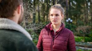 Sturm der liebe nach der trennung von ihrem verlobten beschließt die talentierte konditorin laura mahler, neu anzufangen. Kampf Um Die Liebe Sturm Der Liebe Ard Das Erste