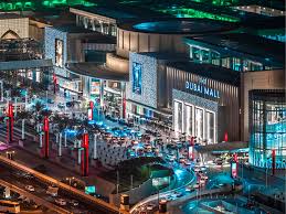 Dubai aquarium & underwater zoo is home to thousands of aquatic animals, comprising over 140 species. Dubai Mall Turns 12 Here Are 5 Things You Didn T Know About The Mall