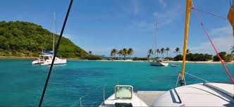Martinique is the ideal departure base for grenadines, but we offer boats in ste lucia, st vincent and grenada. Croisiere Catamaran Grenadines Le Coeur Grenadines Nomade Aventure