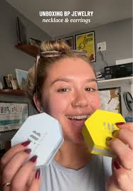 How to Open Dane Craft Box Jewelry with Earrning