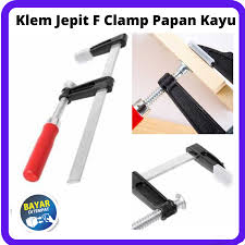 Ciri utama kursi tamu ini ada pada sandaran kanan dan kiri yang mengerucut ke bawah. Jual Peralatan Tukang Mebel Terbaru Lazada Co Id