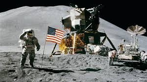 Les astronautes eugene cernan et harrison schmit resteront plus de 22h sur le sol lunaire, parcourant 36 km. Cappelle La Grande Au Plus Programmation Speciale Pour Les 50 Ans Des Premiers Pas De L Homme Sur La Lune