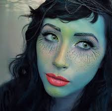 Halloween Schminke Hexen Make Up Mit Grusel Effekt Hexe Make Up Hexen Make Up Hexe Schminken
