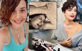 Maybe you would like to learn more about one of these? Izin Alip Ilk Kez Paylasti Berguzar Korel In En Ozel Ani Instagram I Yikti Gecti Internet Haber