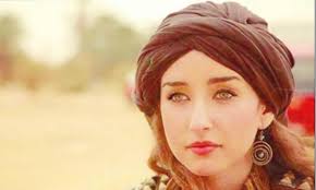 الحديثة لم يعد جمال الوجه هو كل شيء، وأصبح التركيز أكثر على بنية الجسد وتقسيماته، ولأن بعض النساء تحبّ أن تترك انطباعاً أوّلياً جميلاً، في وقت أصبح المعظم فيه يعطي تقييماً بناءً على الهيئة والمظهر بداية، ومع تزايد عمليات التجميل وخاصّة عند الفنانات. ÙÙØ§ Ø§ÙØ²Ø§ÙØ¯ ØªÙØ´Ù Ø¥Ø¬Ø±Ø§Ø¡ÙØ§ Ø¹ÙÙÙØ© ØªØ¬ÙÙÙ Ø®Ø§Ø±Ø¬ ÙØµØ± Ø¨Ø¹Ø¯ ØªØºÙ Ø± ÙÙØ§ÙØ­ÙØ§ ÙØ¬ÙØ© Ø³ÙØ¯ØªÙ