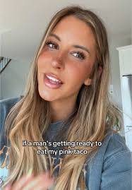 Amber Swafford's Instagram, Twitter & Facebook