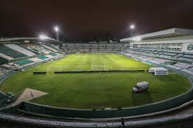 Coritiba e paraná duelaram neste sábado pela sexta rodada do campeonato paranaense. Prefeitura De Curitiba Veta Jogos Na Cidade Ate O Dia 08 De Marco