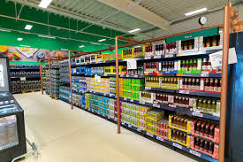 Postul de lucrător comercial din cadrul magazinelor noastre poate fi un bun început de carieră pentru oricine își dorește să se dezvolte alături de noi. Kaufland Romania Isi ContinuÄƒ Strategia De Expansiune Si Deschide Primul Magazin Intr Un Oras Cu Mai PuÅ£in De 20 000 De Locuitori