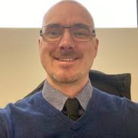 40+ perfiles de «Karle»