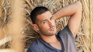 Υλικό που είναι ατεκμηρίωτο μπορεί να αμφισβητηθεί και να αφαιρεθεί. Kwstas Martakhs Thn Eikona Moy Thn Exw Tsalakwsei