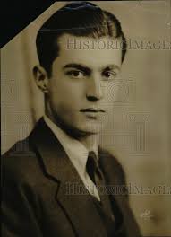 1934 Press Photo Schuyler Smith of South Shore Players Company