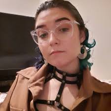 The most recent iguana vs the first one I made. I wanted to end the year  with some images of the iguanas I've been slowly making over the past few  months. I