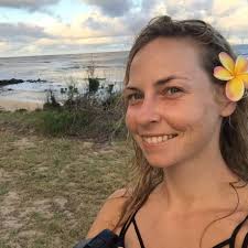 Is Kauai or Oahu better for notary and loan signing business?