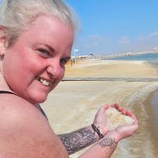 looking for inspo accounts & friends to follow for my big lap!!! Drop your  accounts below 🥰🚐 Edit: I linked my account in comments for people trying  to find it!🩷🇦🇺🚐