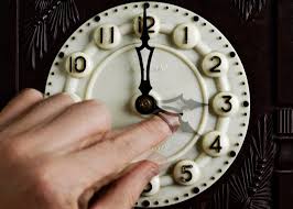 Trecerea la ora de iarnă se va face în noaptea dintre 28 şi 29 octombrie, adică în ultima duminică din luna octombrie. In Ce Zi Din Luna Octombrie Trecem La Ora De IarnÄƒ Newmoney