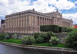 De zweedse hoofdstad is leuk om met het hele gezin te bezoeken, maar ook een prima bestemming voor een (romantische) stedentrip. Zweden Rijksdag Parlement Stockholm Reichstag Eiland Gebouw Architectuur Hoofdstad Interessante Plaatsen Demokratie Historisch Pikist
