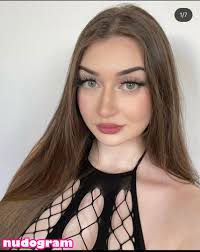 PatrisiaSerge Nude Leaks (33 Photos) - TheFap