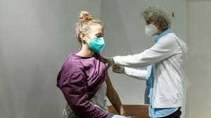 Wer schon jetzt einen impftermin mit astrazeneca hat, ausführlich vom impfarzt oder von der impfärztin über die risiken aufgeklärt ist und trotzdem mit astrazeneca geimpft werden möchte, darf. U6epbwcbtnkbgm