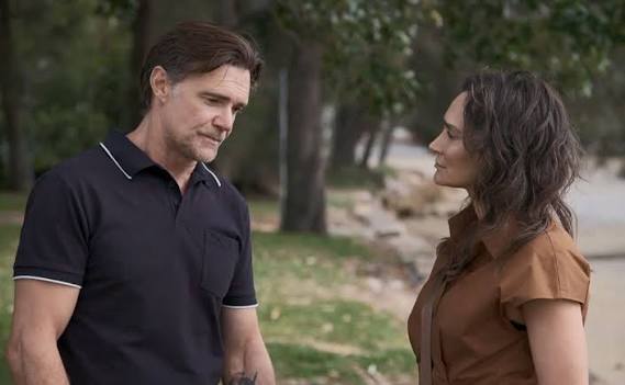 It's unbelievable that they are actually husband and wife in real life.
