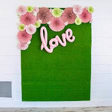 Summer break is coming soon! Spring Bridal Shower Backdrop Idea Fun365
