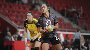 A quem atribuis a responsabilidade da jogadora em que te tornaste? Patricia Rodrigues Benfica Andebol Feminino 10 Jornada Sl Benfica Andebol Campeonato Nacional Dupla