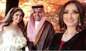 ونشرت رؤى عبر صفحتها الخاصة على موقع التواصل الإجتماعي، مقطع فيديو ظهرت فيه وهي تستقبل المفاجأة التي كانت تنتظرها في حديقة منزلها، معبرة عن سعادتها الكبيرة بهذه الهدية، التي كانت تحلم بها. Ø¨Ø§Ù„ØµÙˆØ± Ø±Ø¤Ù‰ Ø§Ù„ØµØ¨Ø§Ù† Ø§Ù„Ù…Ø«ÙŠØ±Ø© Ù„Ù„Ø¬Ø¯Ù„ Ø£Ù…ÙˆØ± Ù‚Ø¯ Ù„Ø§ ØªØ¹Ø±ÙÙˆÙ†Ù‡Ø§ Ø¹Ù†Ù‡Ø§ Ù…Ø¬Ù„Ø© Ø§Ù„Ø¬Ù…ÙŠÙ„Ø©
