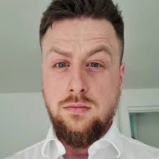 Alan Tolley's Instagram, Twitter & Facebook