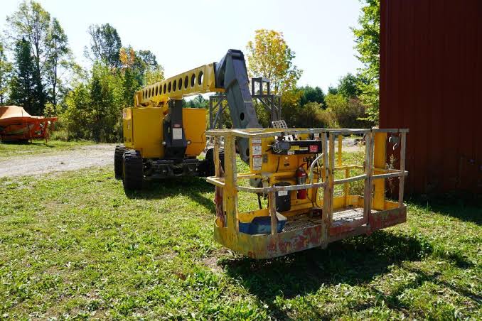 Grove A62J Aerial Lift
