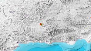 La ciudad andaluza ha registrado este martes hasta treinta seísmos en 24 horas. Nuevo Terremoto De Magnitud 3 3 En Granada Donde Se Han Registrado 26 Desde Este Sabado Vozpopuli