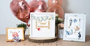Ihr sucht kreative ideen für geldgeschenke zur hochzeit? Hochzeitgeschenk Geld Kreativ Verpackt Im Bilderrahmen Photolini Bilderrahmen Fotowande Poster Und Geschenke