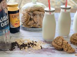This best oatmeal cookies recipe is made with raisins or chocolate chips or even peanut butter. Old Fashioned Oatmeal Molasses Cookies The Farmwife Feeds