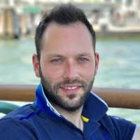 100+ "Scollo" profiles