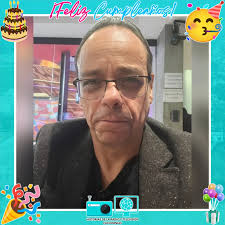 Feliz Cumpleaños David Ramos "El Reporñero" 🎂🎉🎈, comediante, actor,  conductor de televisión mexicano, colaborador del programa de noticias  matutino El Expreso de la Mañana (Antes Matutino Express) de N+ en N+ FORO