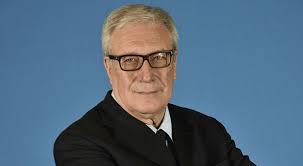 Antetokounmpo e le scarpe al giovane fan di Modena: la star lo sorprende e  ricondivide il video