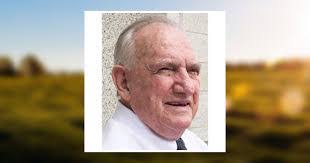 Deon Curtis's Instagram, Twitter & Facebook