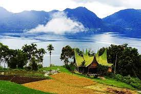 Memprihatinkan Destinasi Wisata Danau Maninjau Tercemar Portal Berita Bisnis Wisata