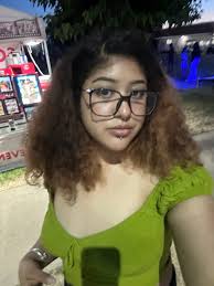 MFA student seeking apartment near University of Cincinnati campus