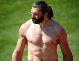 Sébastien chabal, born 8 december 1976 in valence, drôme, is a retired french rugby union player. Killin It In Da Gym Sebastien Chabal Jacked French Rugby Player