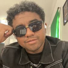 A R R I V A G E ORIGINAL REMAX © WP-U57 + Cable ⚡️QC