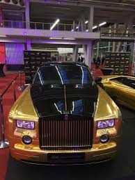 Bizzey, bokoesam, joel beukers, joost, lange frans. Joel Beukers Scoopt Nu In Een Rolls Royce Phantom Topgear