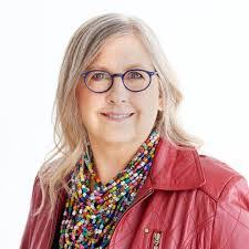 Lynne Drummond's Instagram, Twitter & Facebook